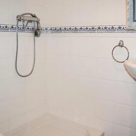 Stunning In W/ 3 Bedrooms * קולומברס