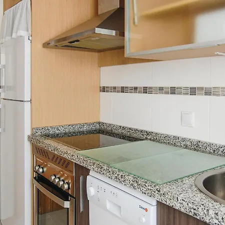 Stunning In W/ 3 Bedrooms